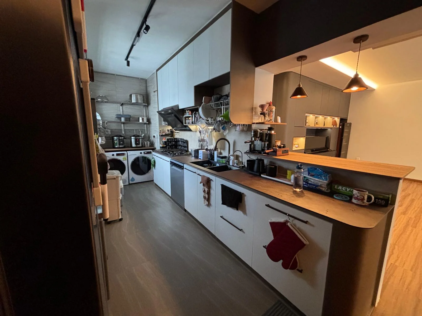 kitchen cabinet work